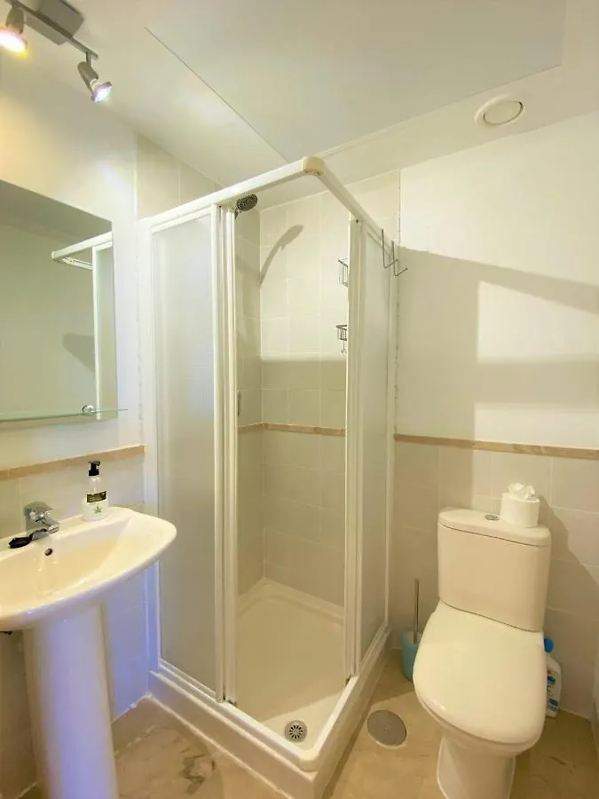 Sea View Penthouse Apartment With Hot Tub - Casa Bella Vista, Buenas Noches , إِستيبونا إسبانيا