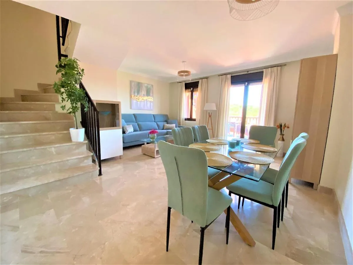 Sea View Penthouse Apartment With Hot Tub - Casa Bella Vista, Buenas Noches , إِستيبونا
