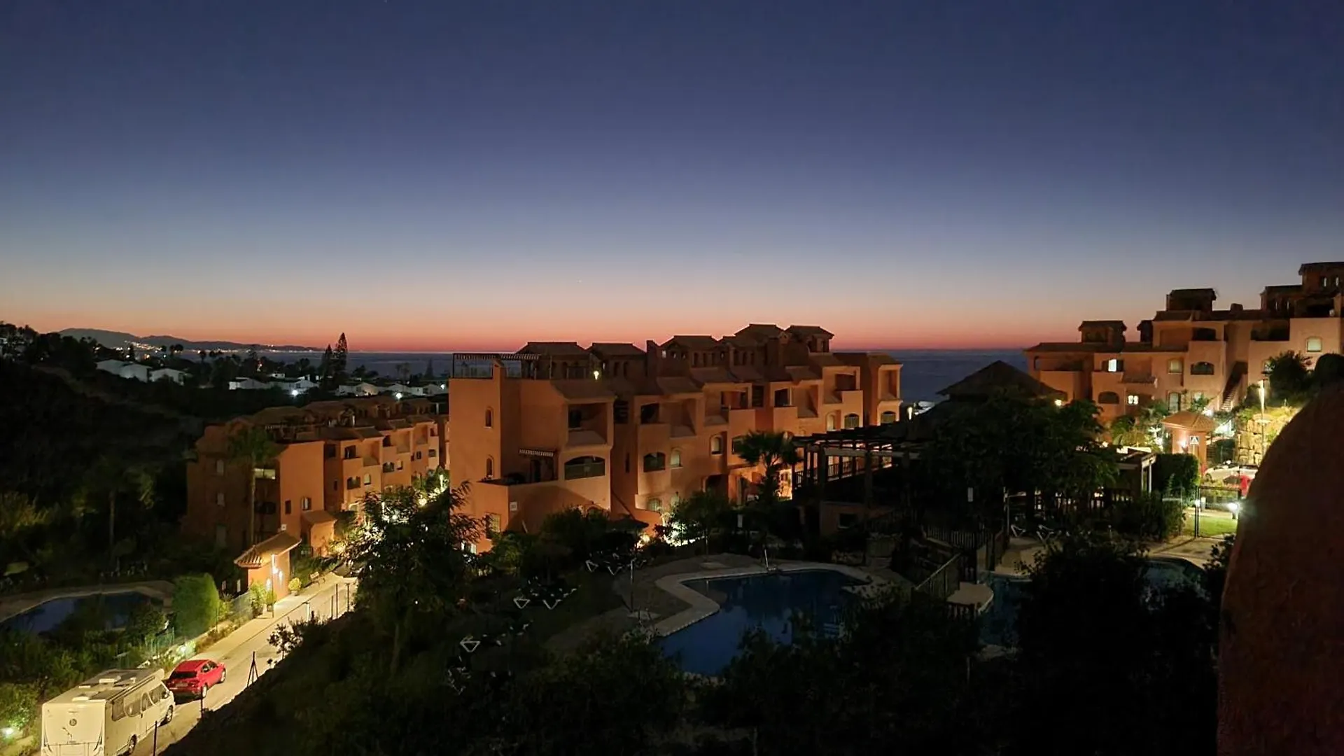 Sea View Penthouse Apartment With Hot Tub - Casa Bella Vista, Buenas Noches , إِستيبونا 0*,