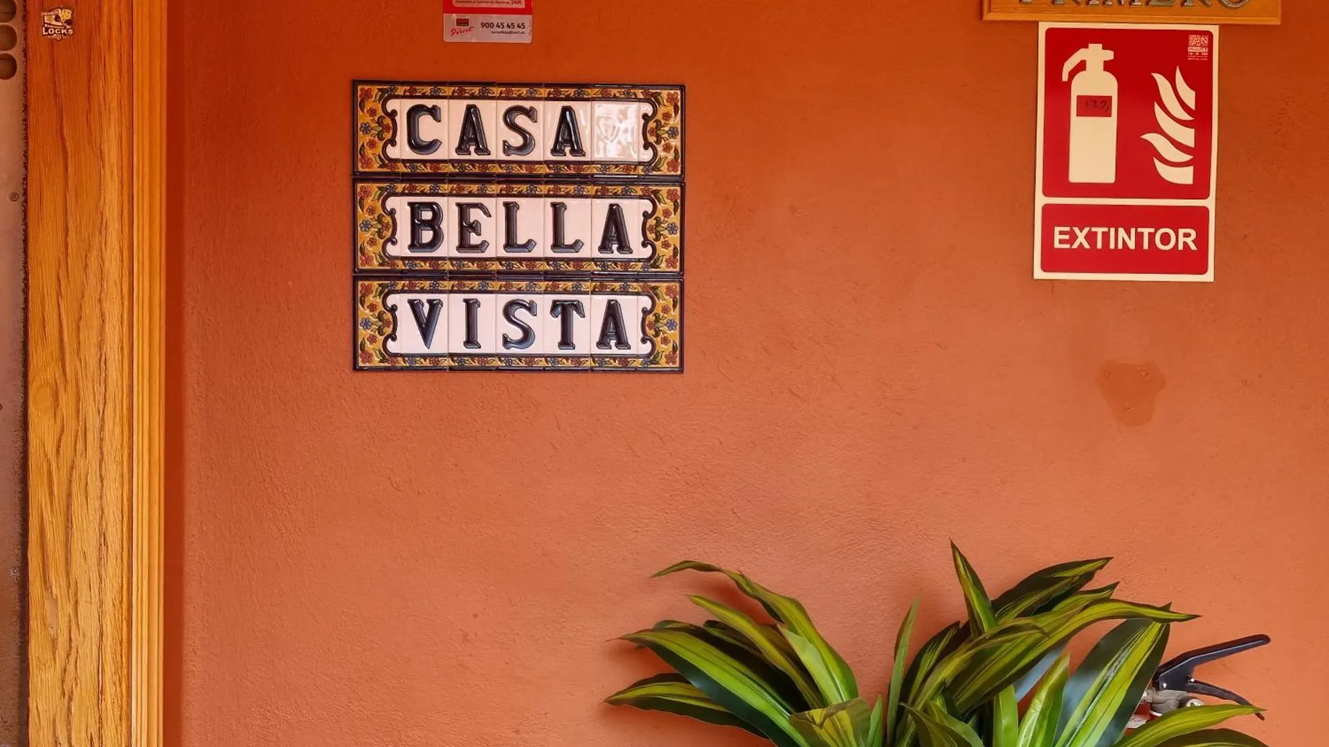 Sea View Penthouse Apartment With Hot Tub - Casa Bella Vista, Buenas Noches , إِستيبونا